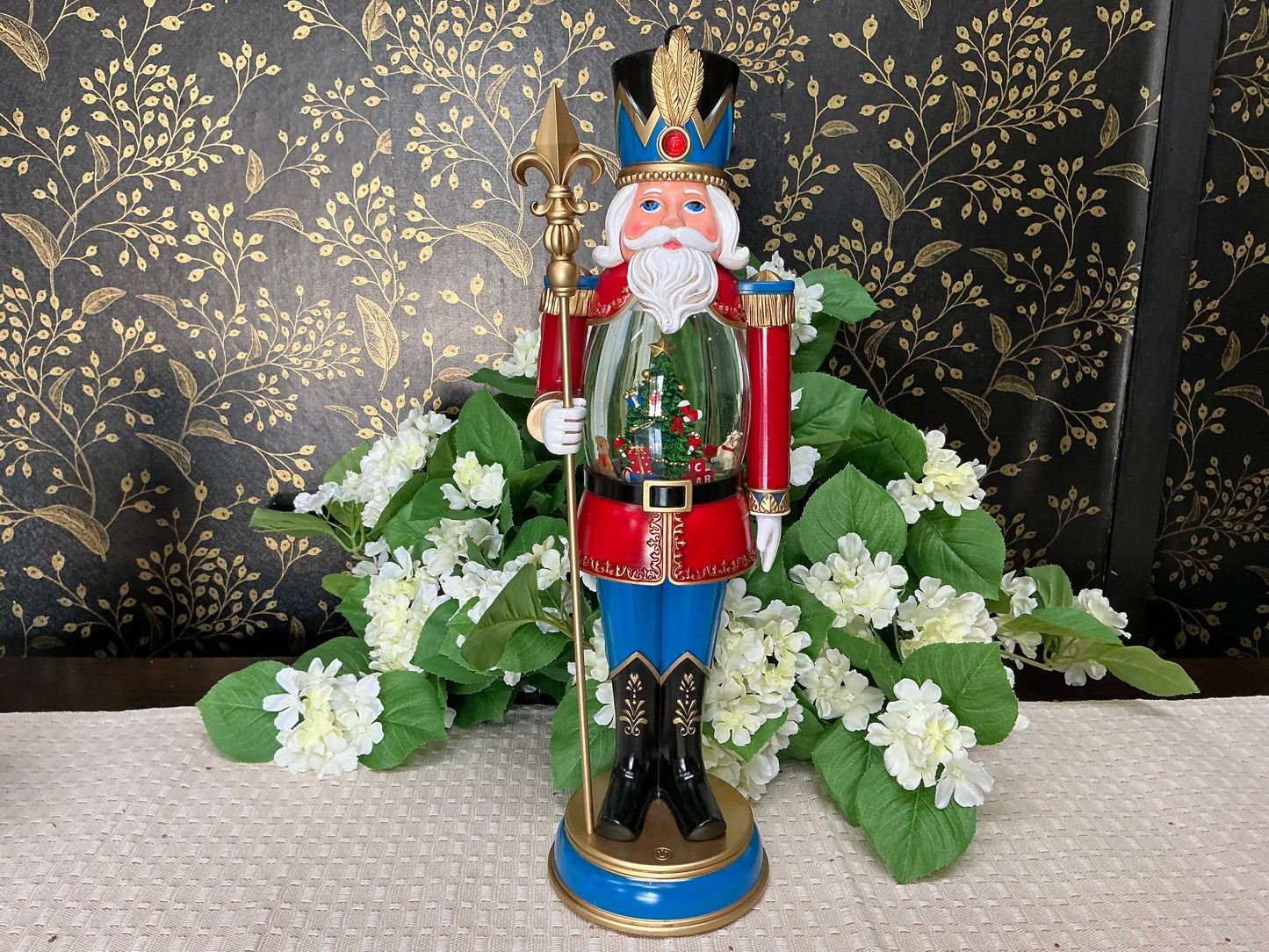 Nutcracker water globe, MTX76966