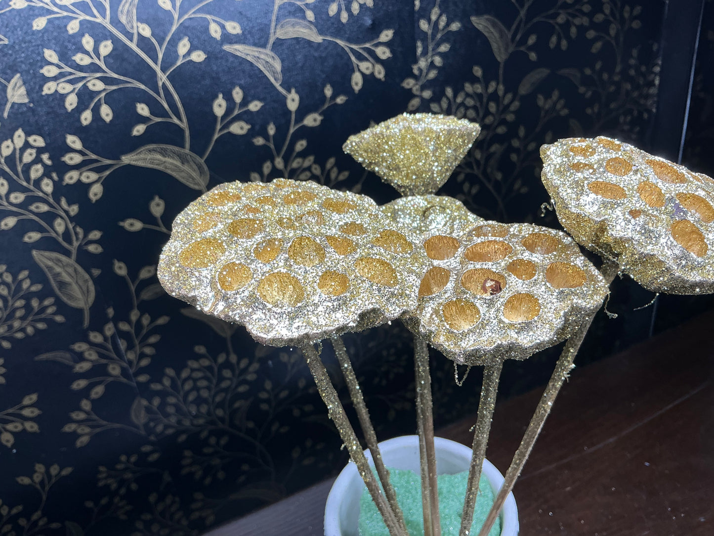 Lotus Pods, Gold Glitter, Set of 6