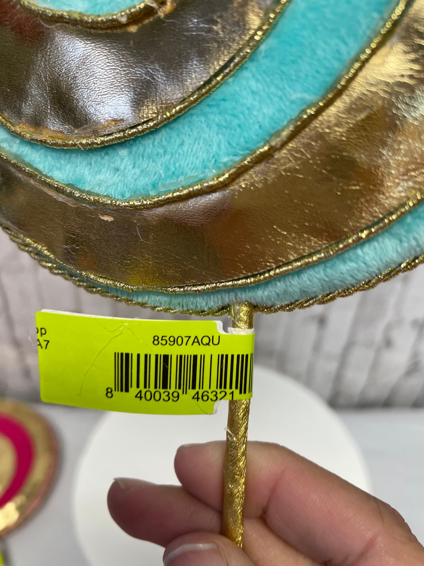 blue gold lollipop spray