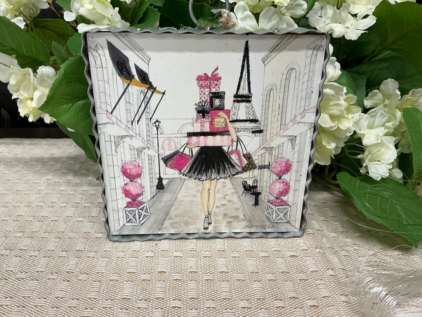 Paris Girl Square - Round Top Collection