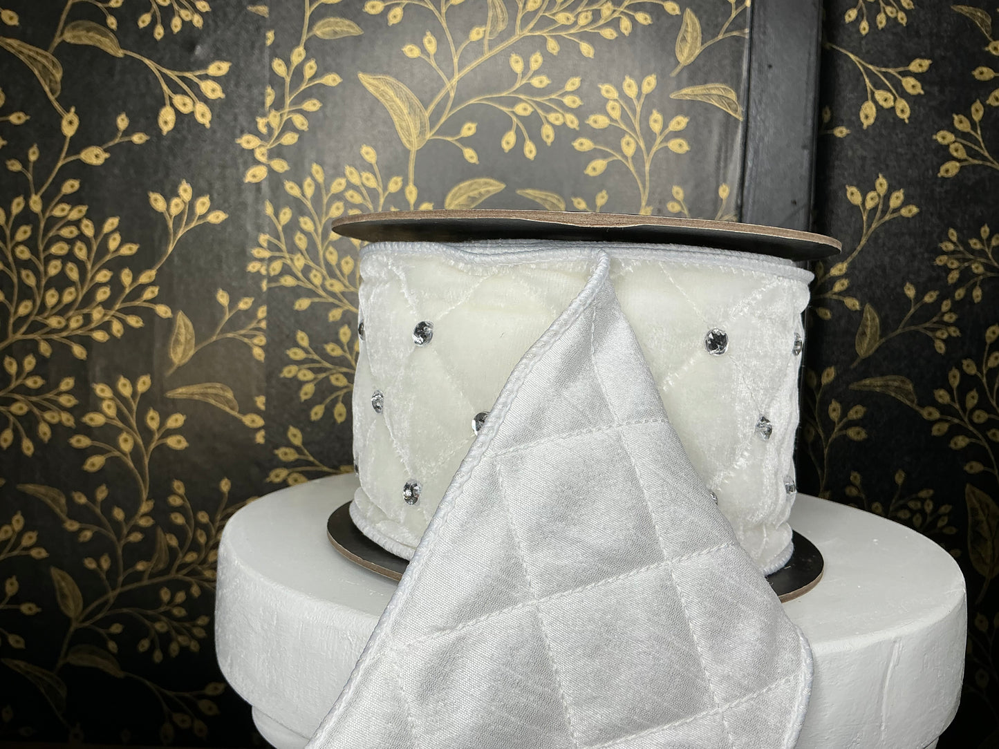 White Velvet Quilt Ribbon with Silver Jewels - Vickerman