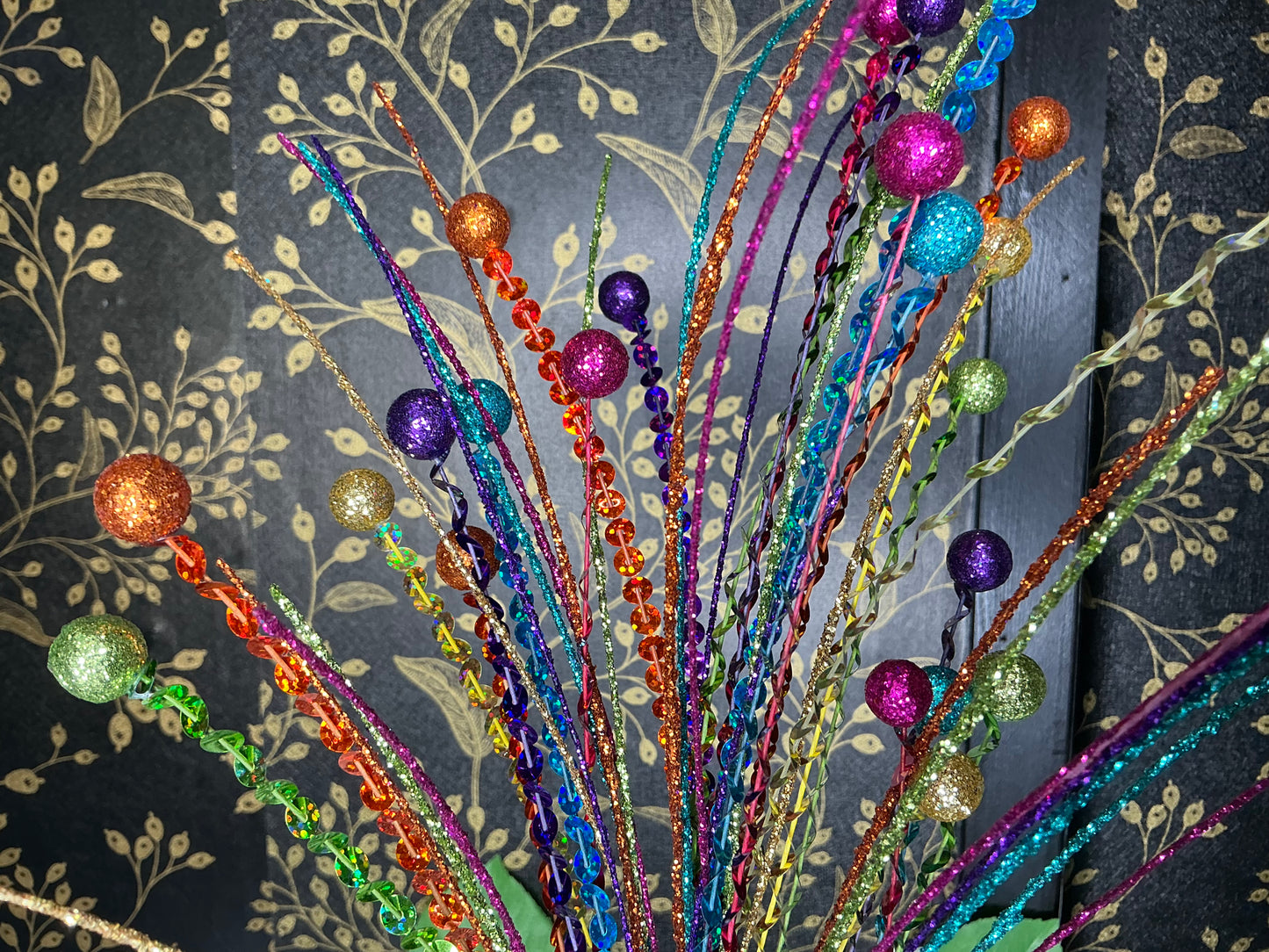 Multicolor sequin glitter ball spray