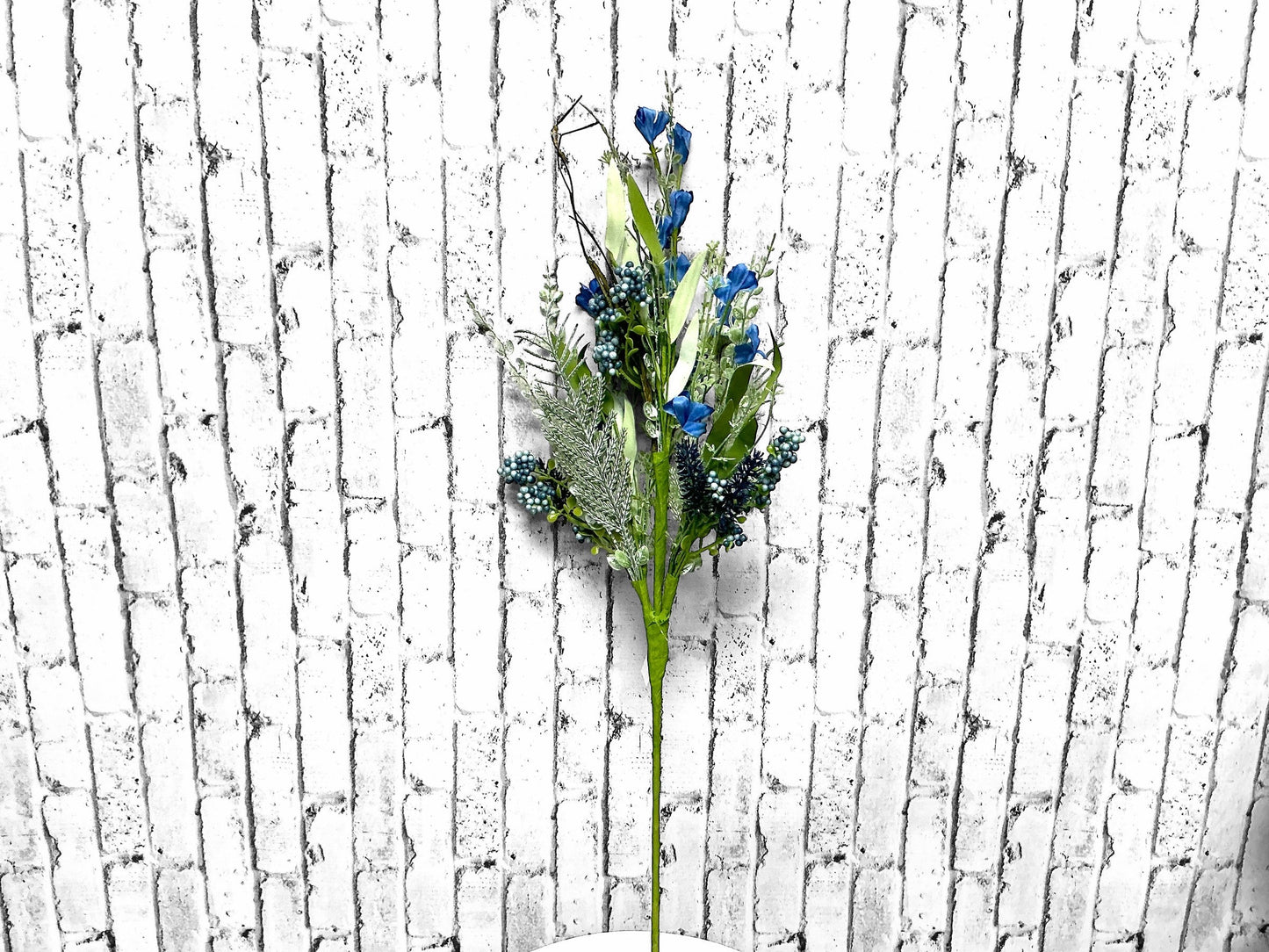 Blue flower and berry spray, FH807146
