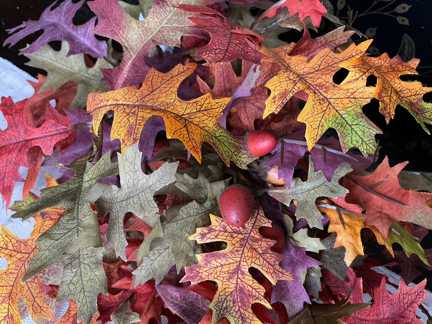 Oak leaf hanging bush w/Acorn, FL6698-WIOG
