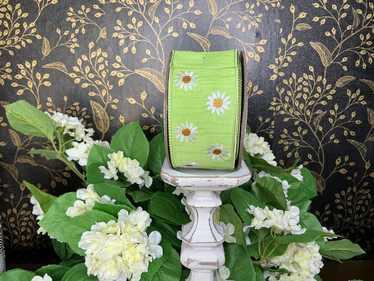 Lime green ribbon with daisies, d stevens, 05-1599
