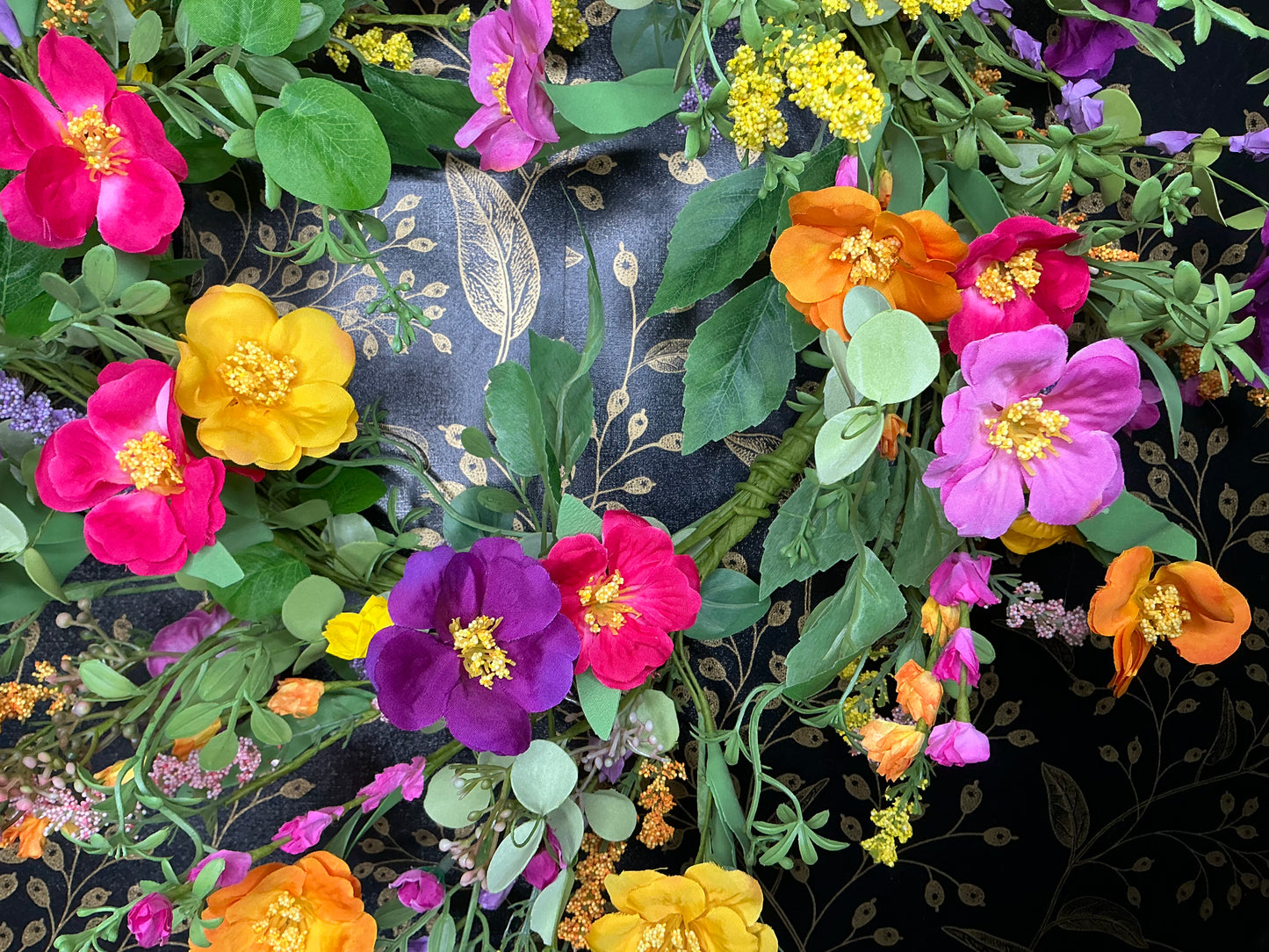Summer Primula Wreath - 22”