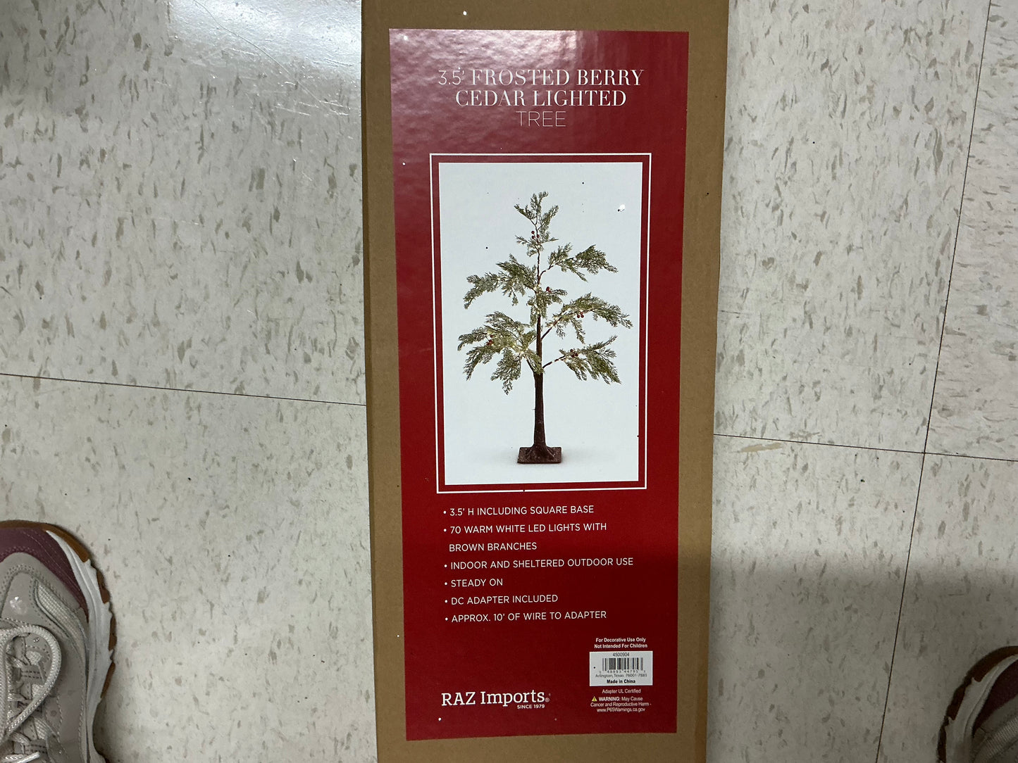Frosted Berry Cedar lighted Tree, 4500904