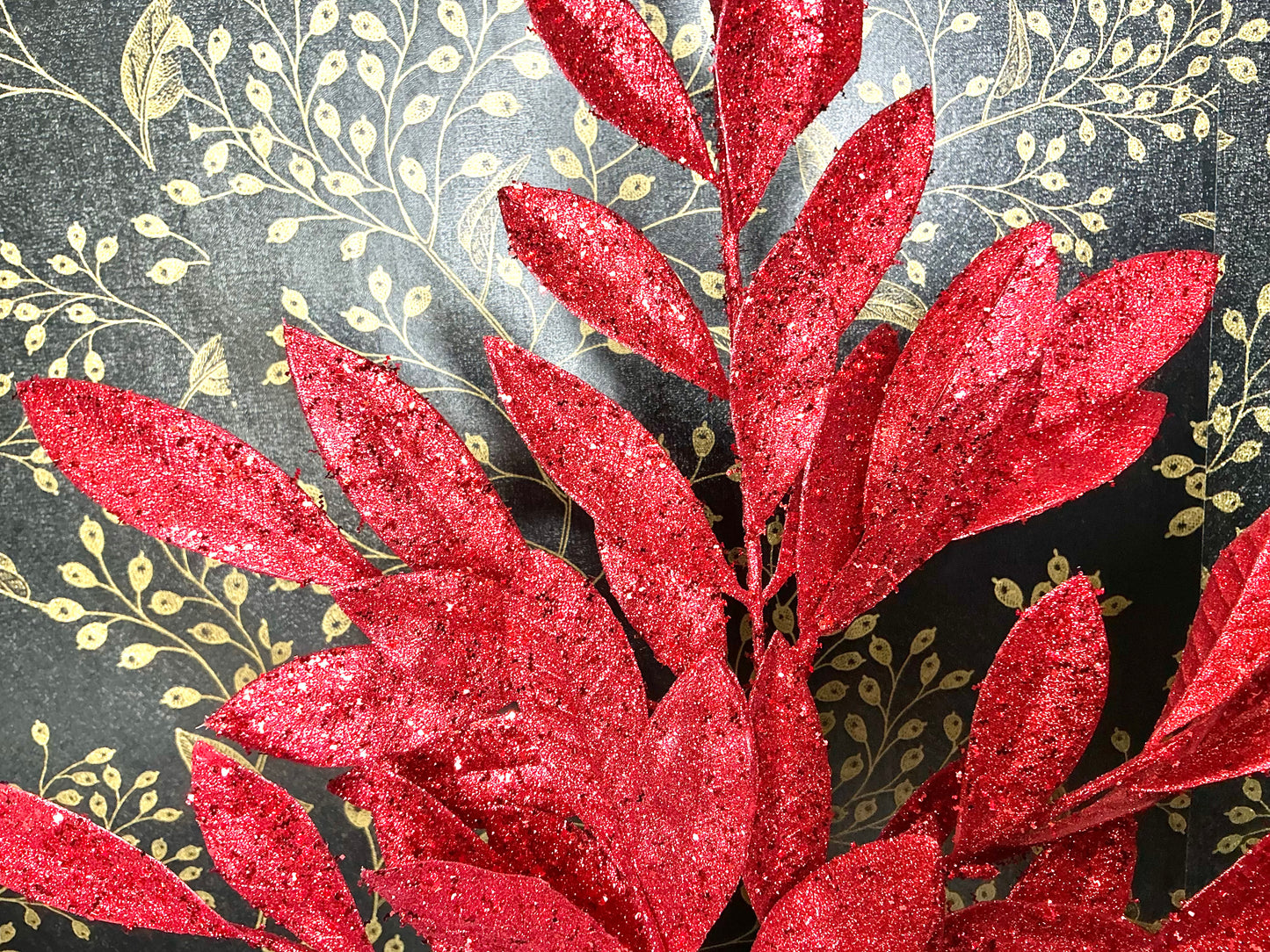 Red bay Leaf Spray, XS618224