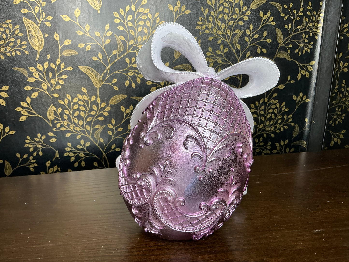 Lavender Egg with Bow - MT26617