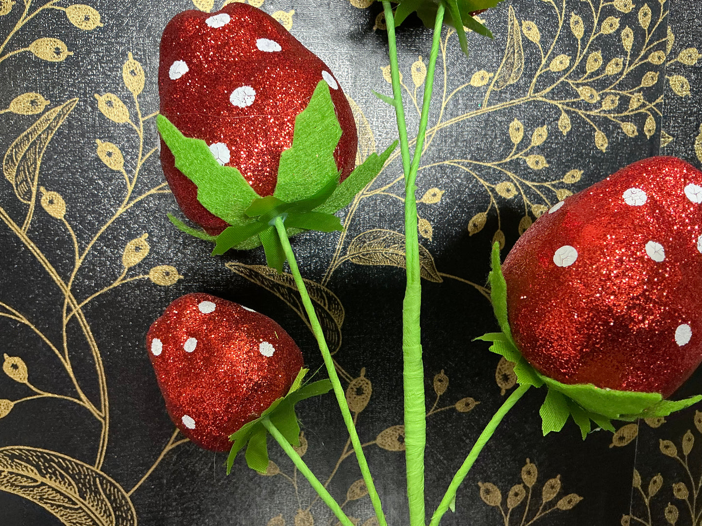 Glittery Strawberry Spray - 63913RD