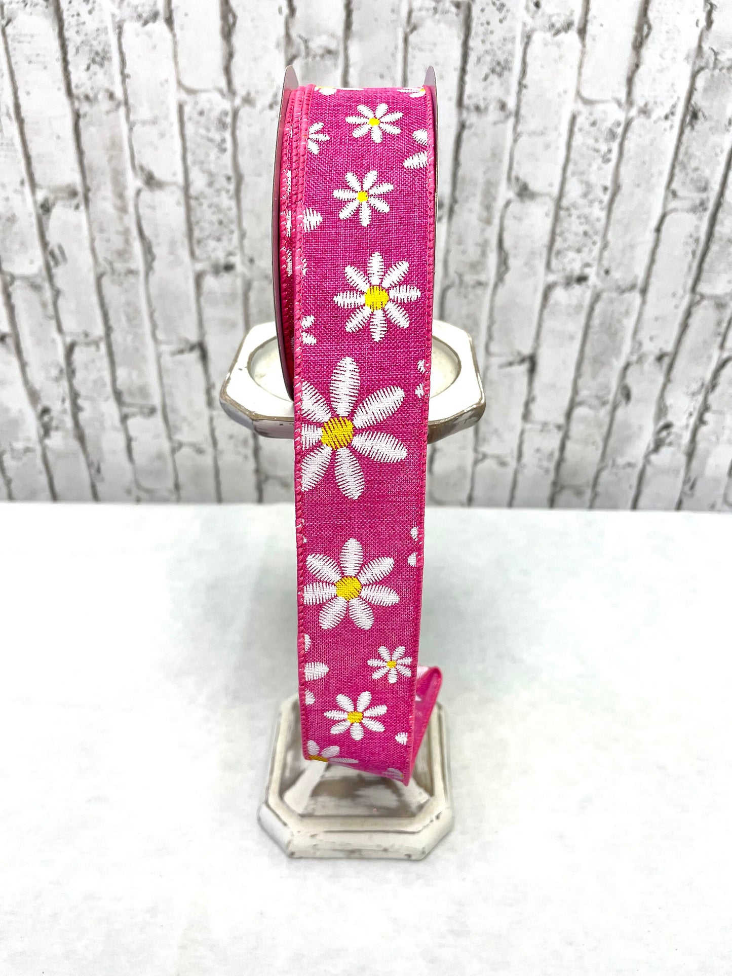 RGE119107, hot pink daisy ribbon
