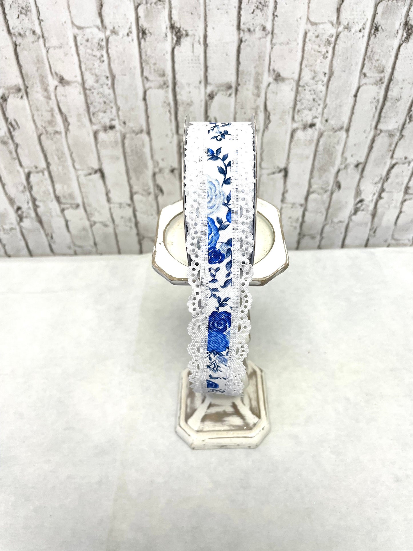 RGA8591RW, Blue and white rose ribbon with lace edge