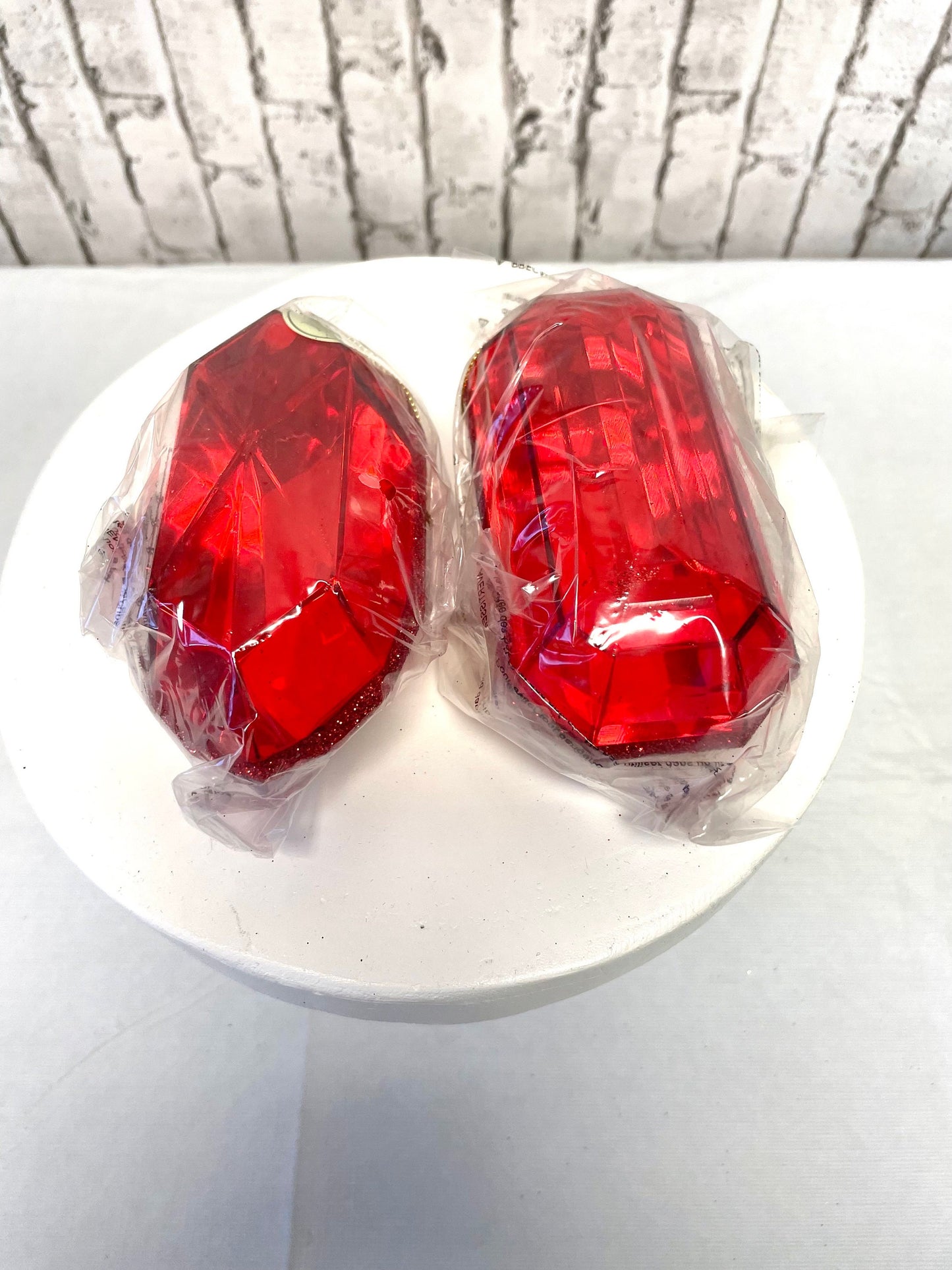 two pack 5 inch red rectangle/oblong gems/ jewels, MTX67414