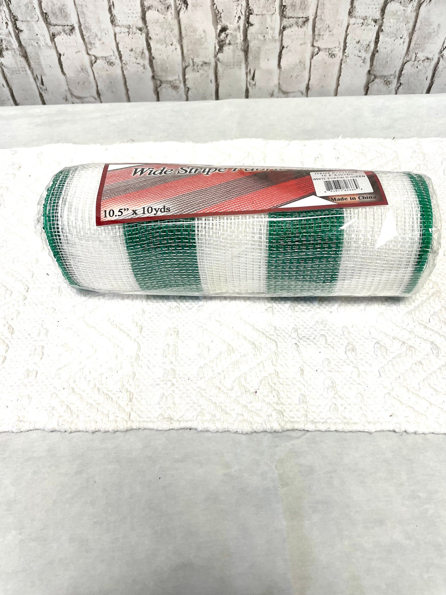 Emerald and white wide stripe mesh, RY8314M6, green and white stripe mesh, green mesh, white mesh, Christmas mesh,