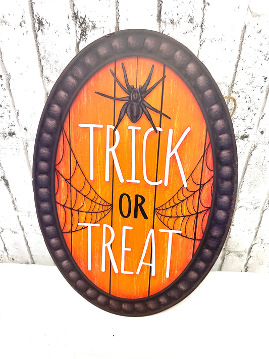 Halloween sign, wreath sign, oval Halloween sign, AP7232, trick or treat sign, spider sign