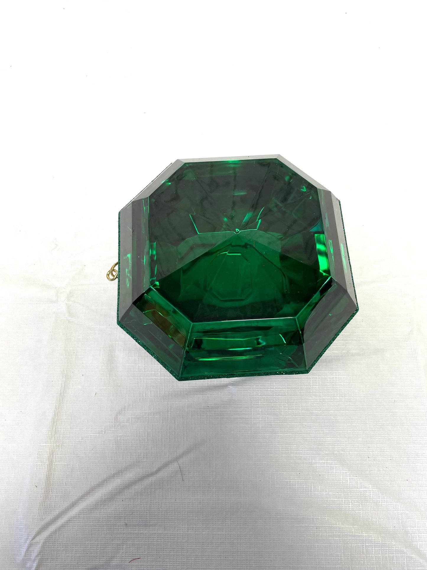 MTX67415 emerald, emerald green jewel, 6 inch jewel