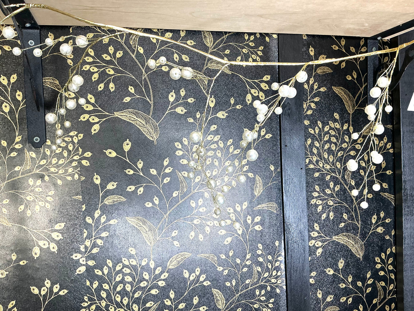 Pearl and gold garland, XA346-WGO