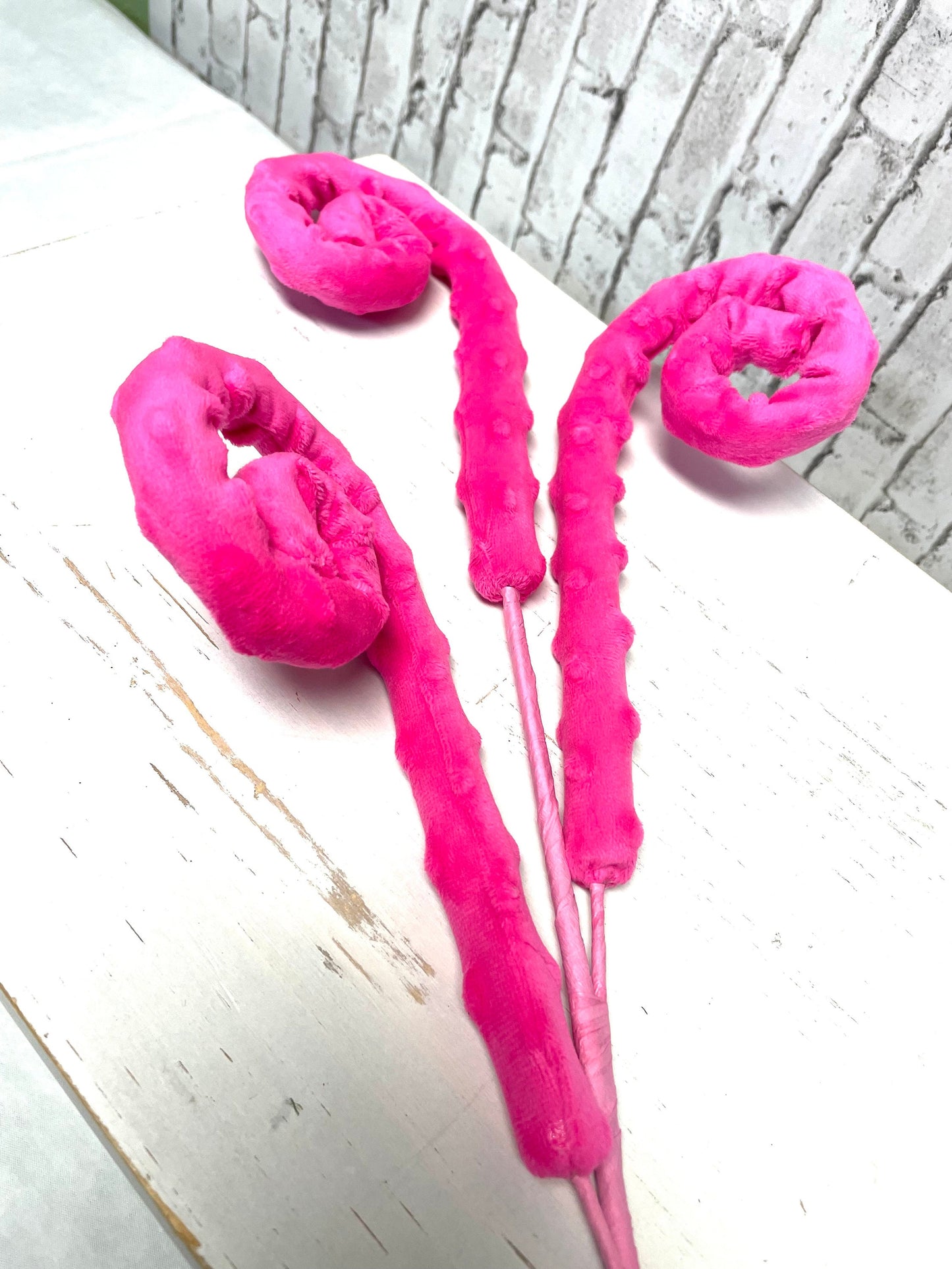 Hot pink velvet curly spray, 63390BT, pink curly spray, velvet curly spray, spring spray, Halloween spray, Christmas spray