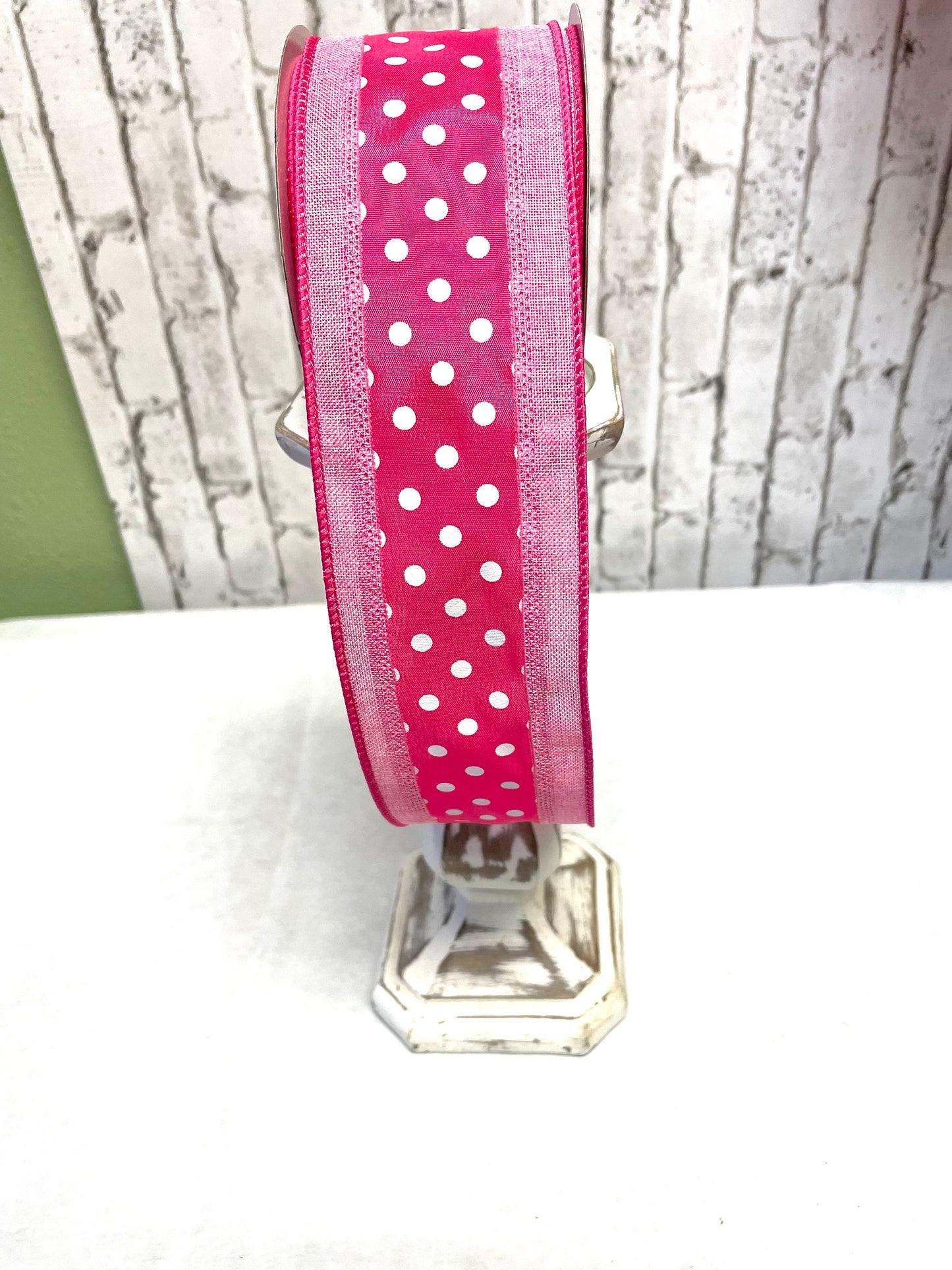 Hot pink poke a dot wired ribbon, RG813814