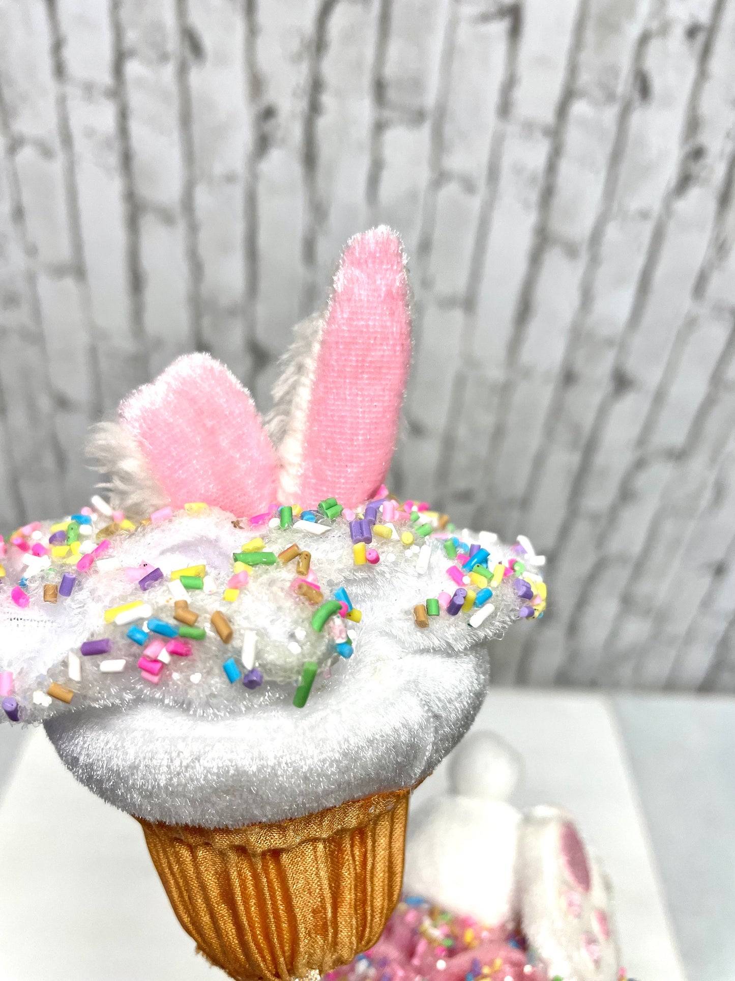 Easter bunny cupcake spray, 63421PK, bunny cup cake spray, Easter spray, cupcake spray, spring sweet cupcakes