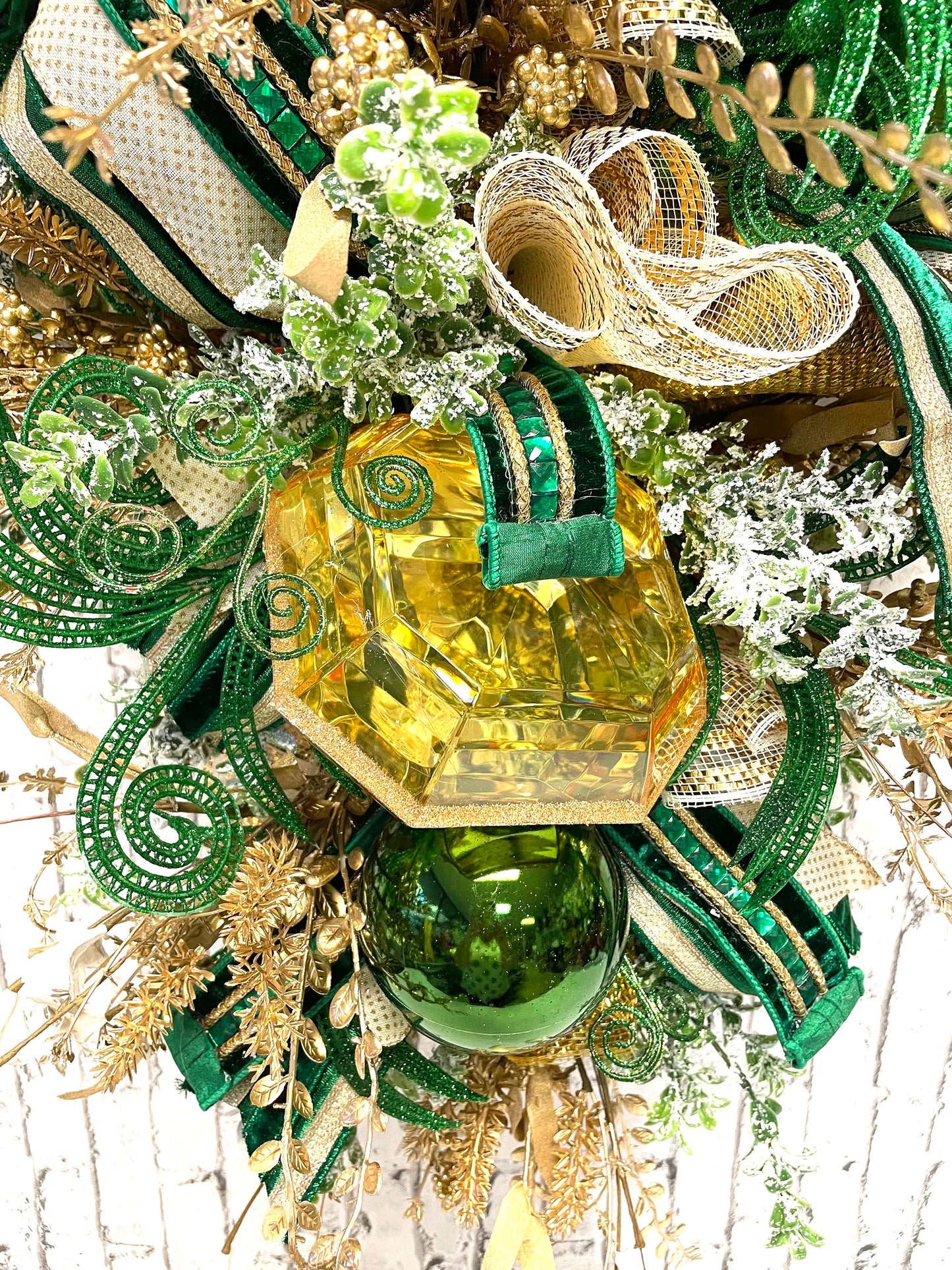 Emerald green Christmas swag, green and gold Christmas swag, Christmas swag, elegant glam  swag, free shipping.