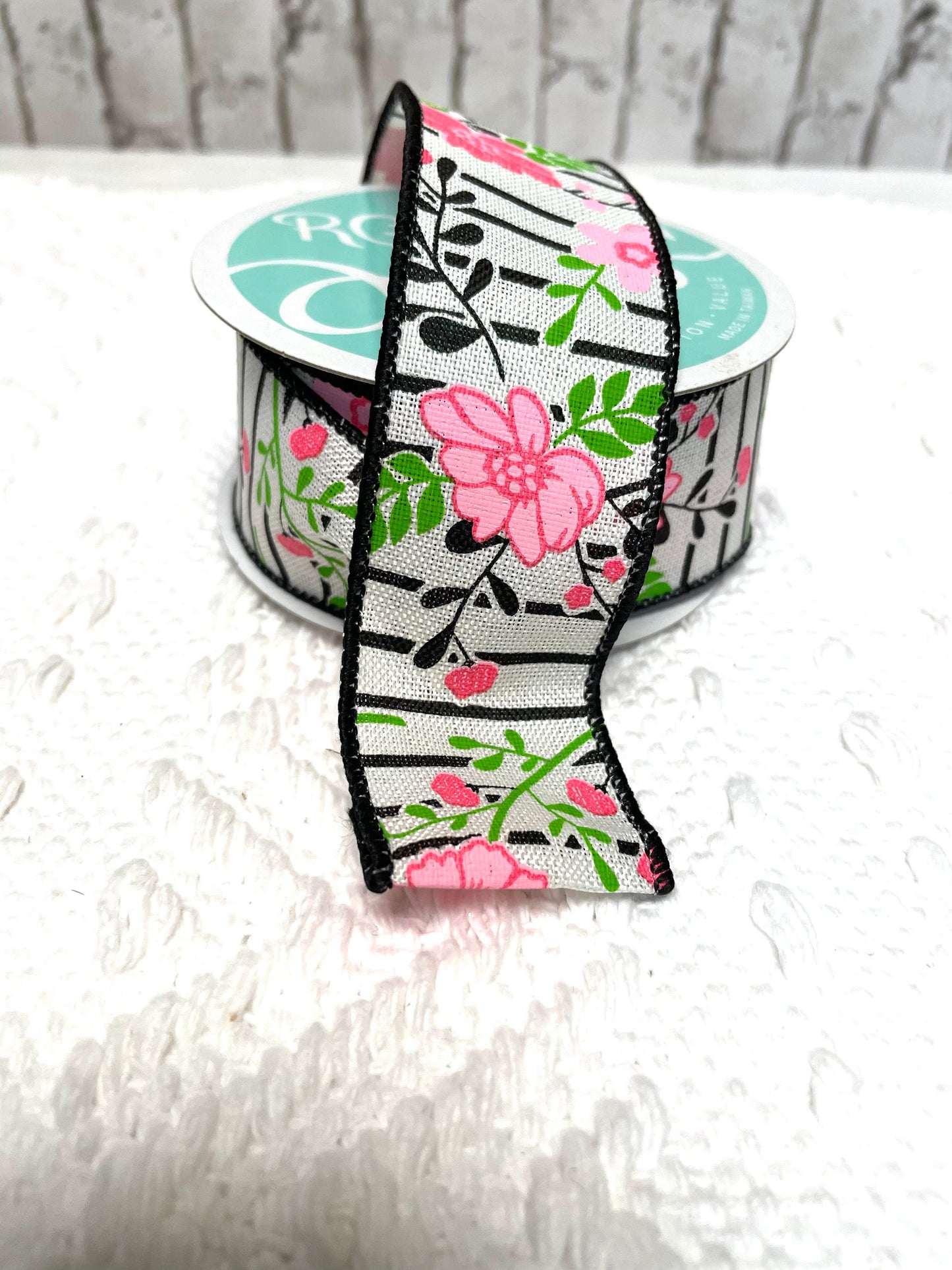 Floral lines ribbon, RGA17551W, black floral striped ribbon