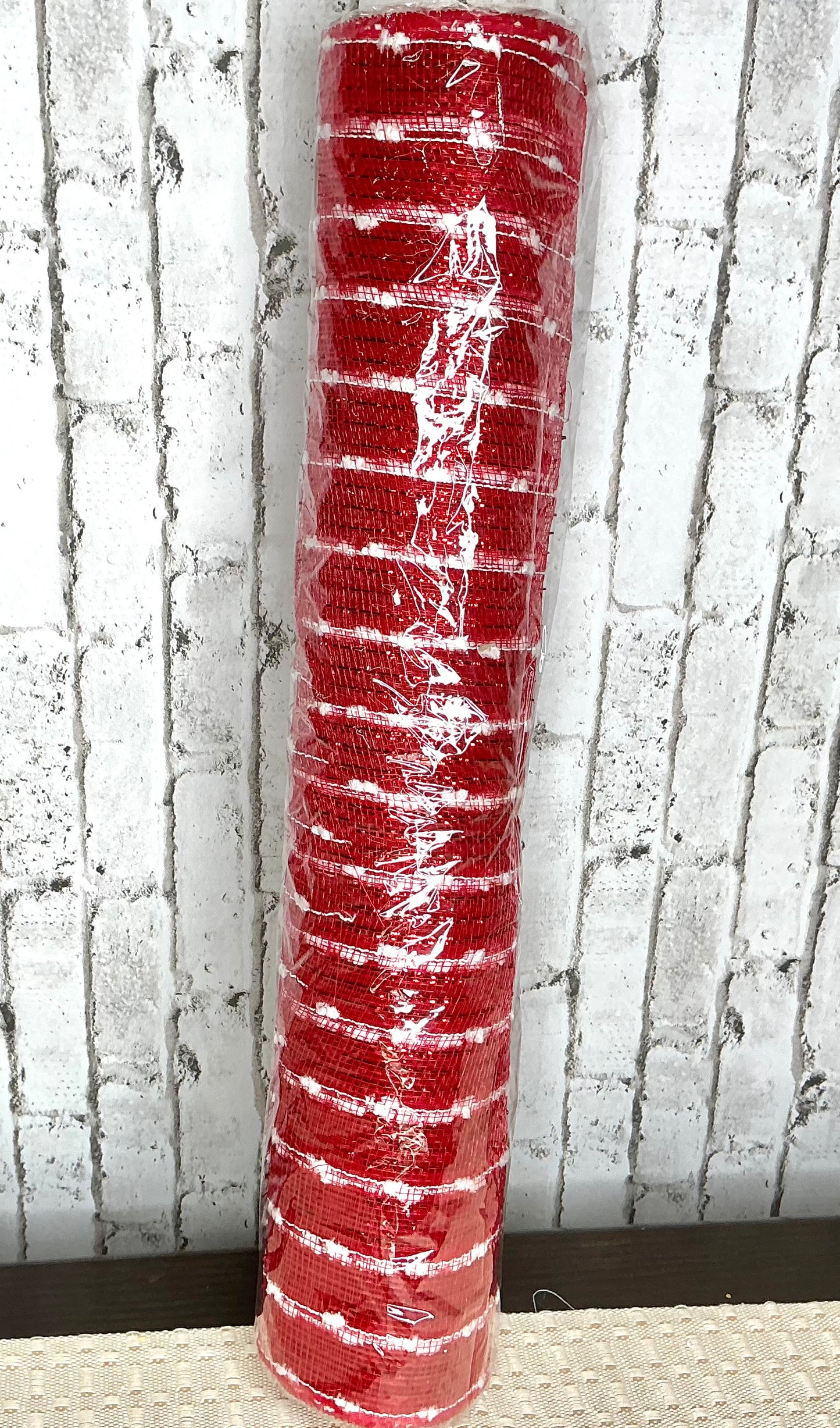 Red mesh with white stripes, 21”, RY920049