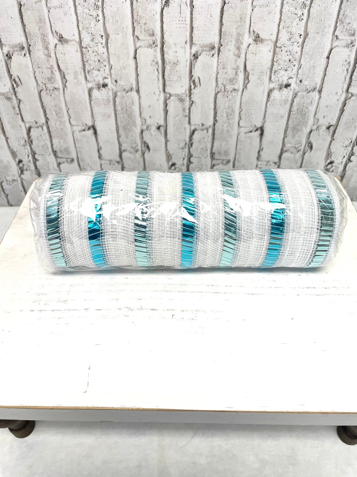 RY8514EX, white mesh with aqua and ice blue metallic stripes