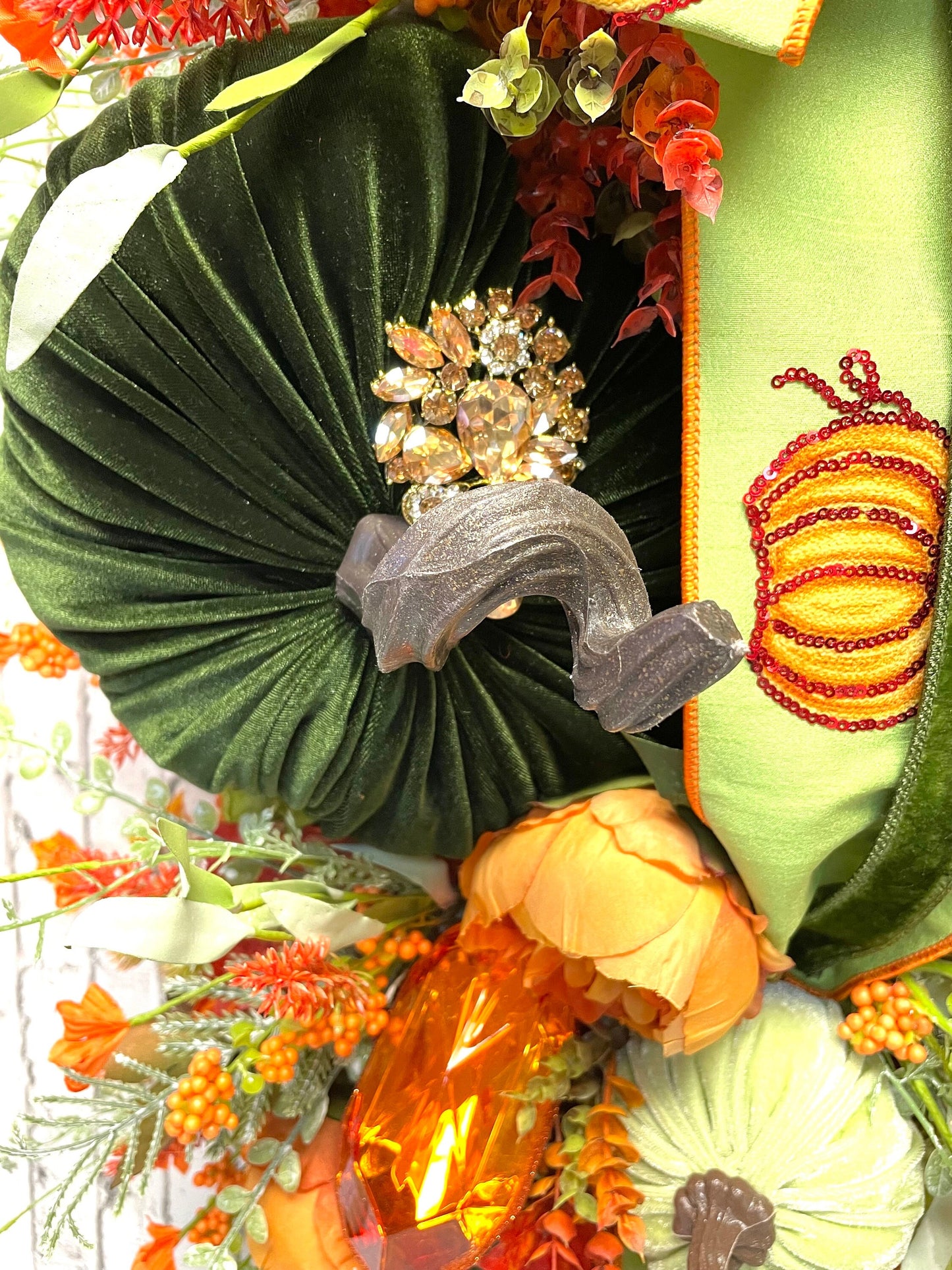 fall swag, fall pumpkin swag, fall decor, fall swag with designer pumpkins, autumn color fall swag, velvet pumpkin swag, shipping included