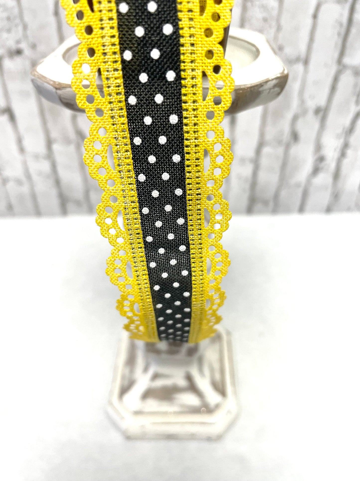 RGO8869CJ, Swiss dot ribbon, bumble bee ribbon, bee ribbon