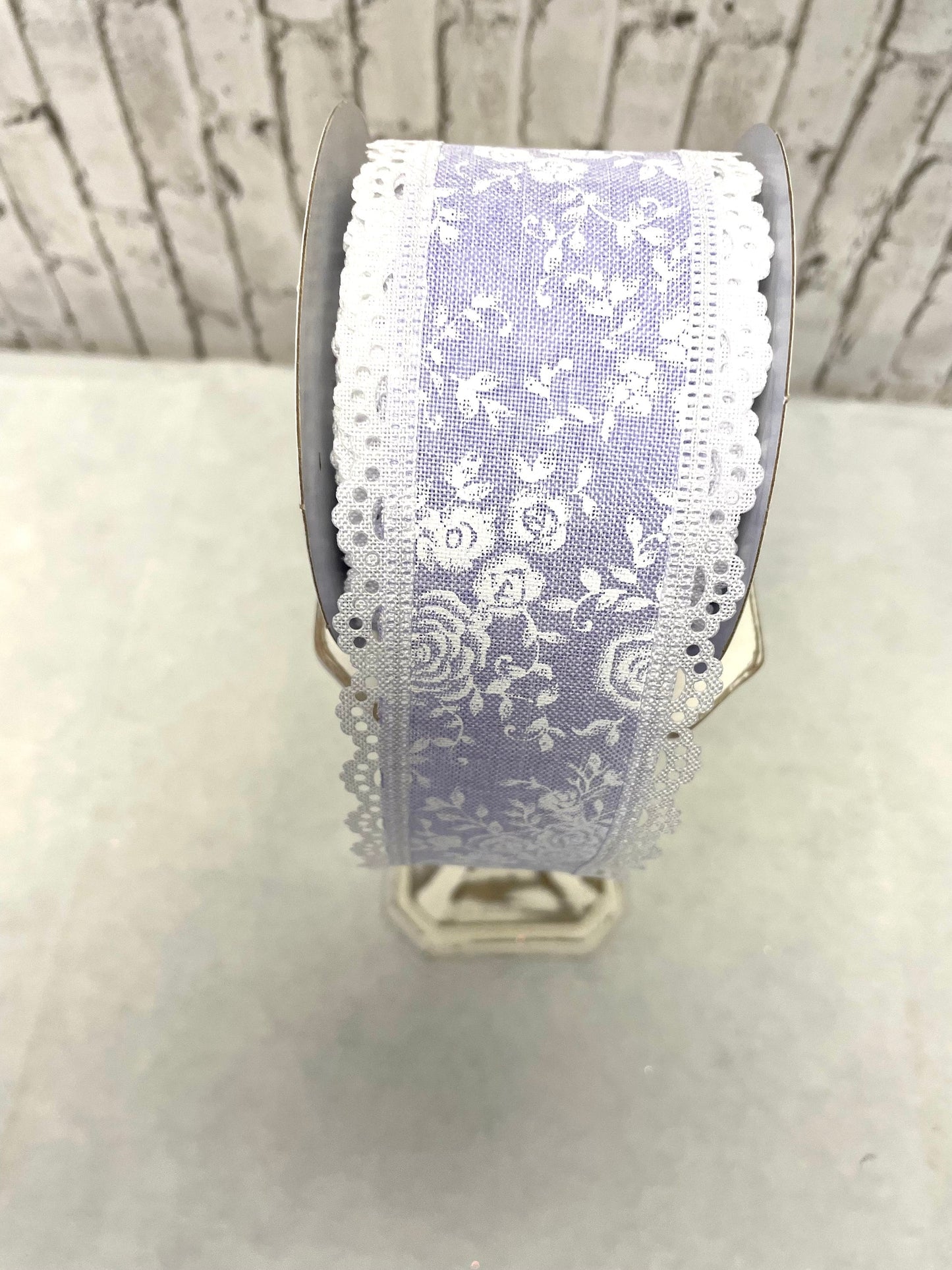 RGA848413, Lavendar ribbon with lace trim ribbon