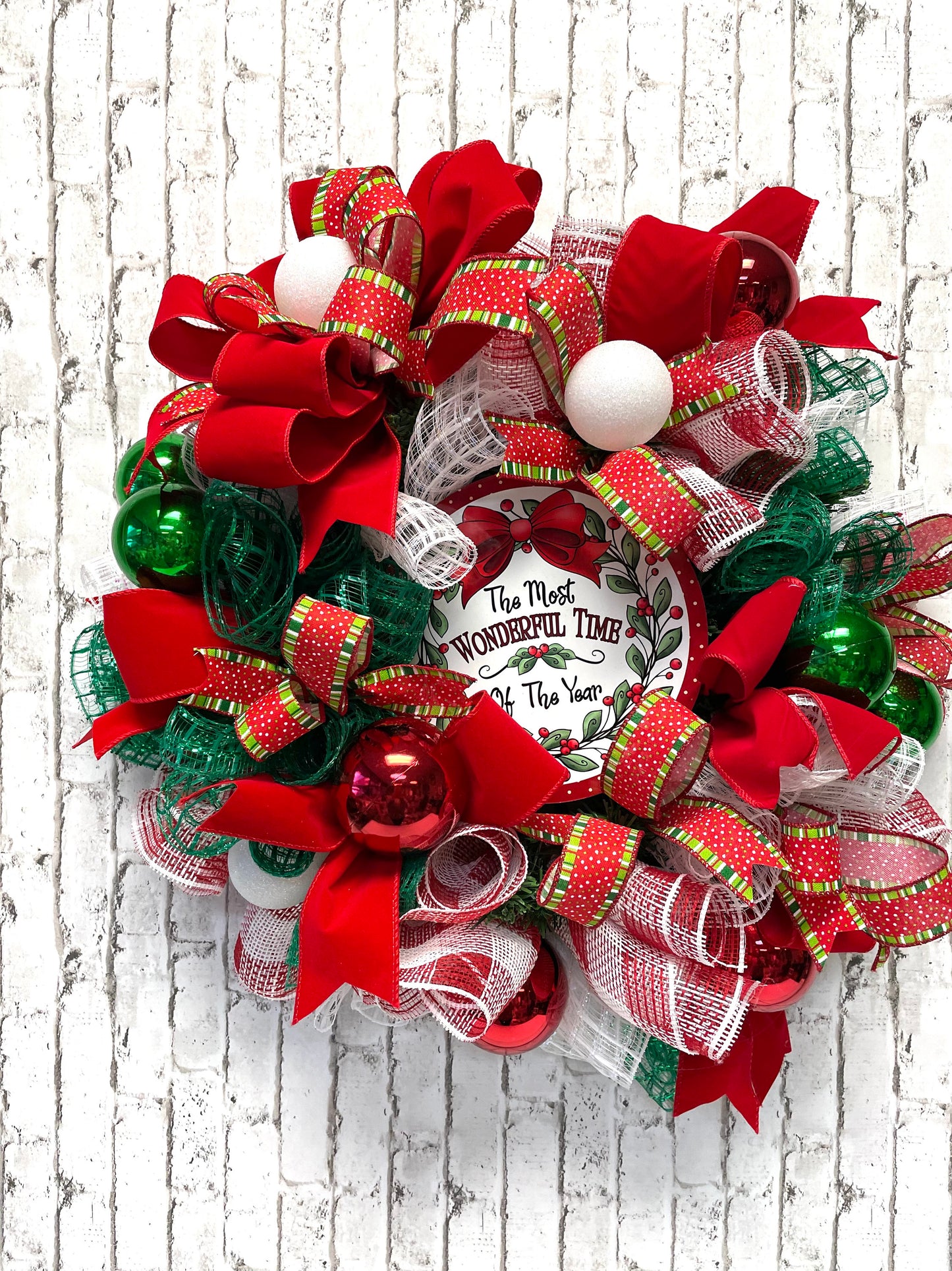 Christmas wreath, Christmas door hanger, door hanger, door wreath, holiday wreath, holiday decor, free shipping.