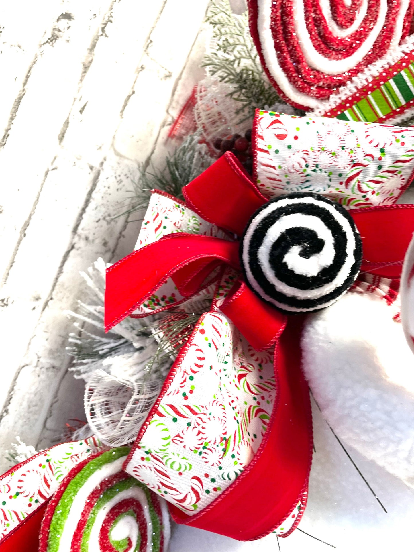 Snowman swag, Christmas swag, Christmas decor, snowman decor, snowman wall decor, whimsical snowman swag, shipping included