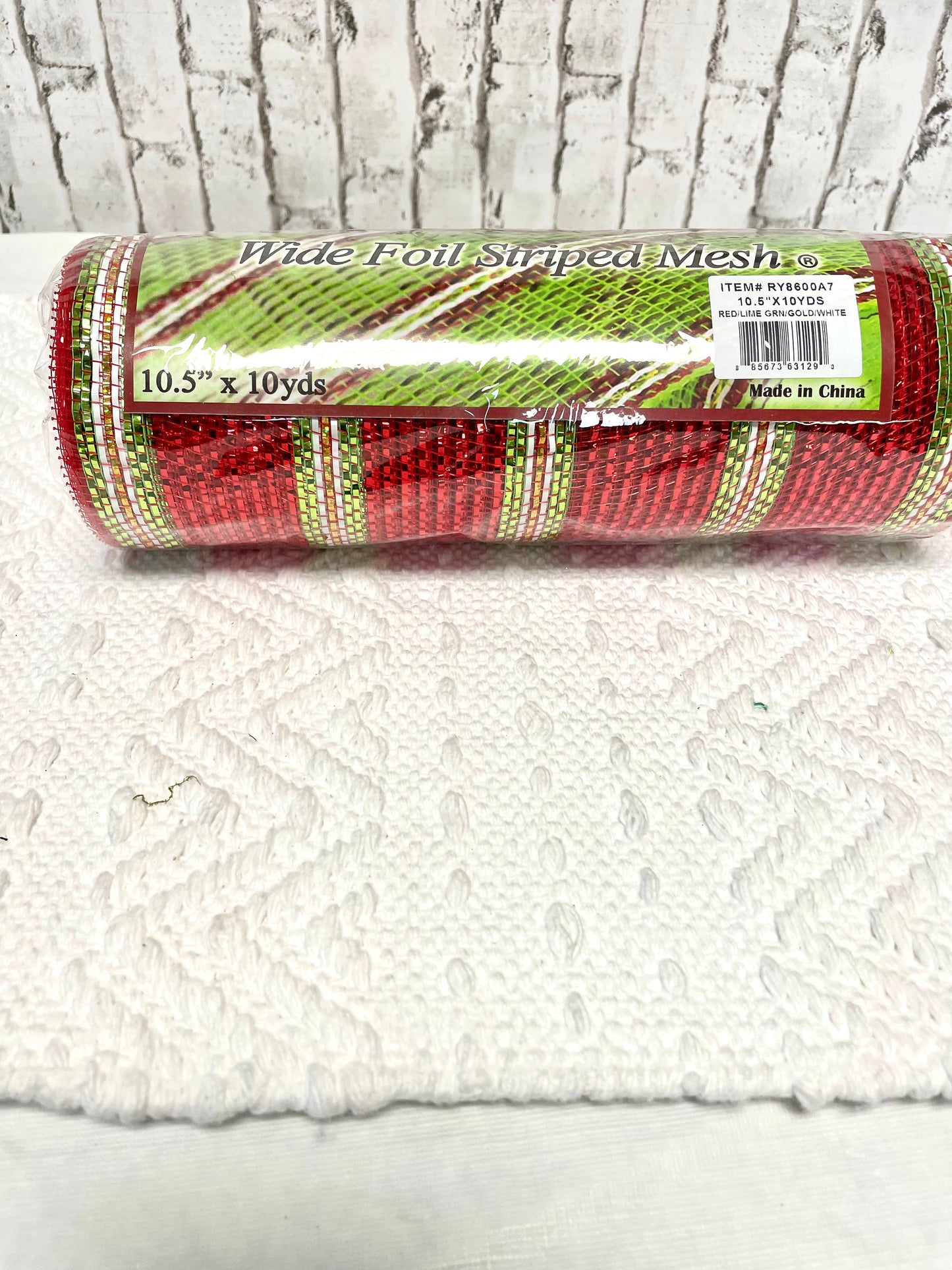 Red mesh with green gold white stripes, RY8600A7