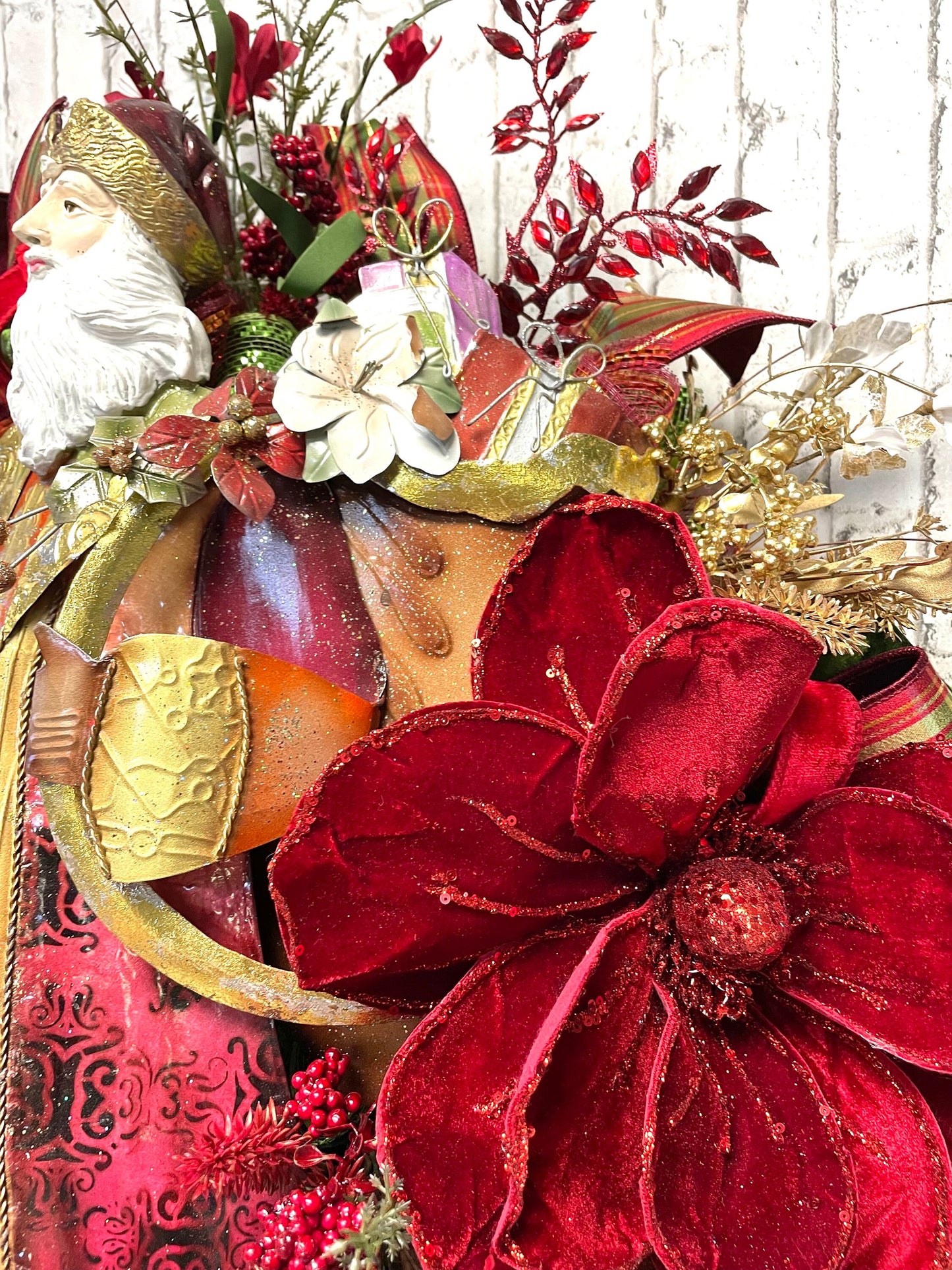 Santa wreath, traditional Santa wreath, Saint Nicholas wreath, traditional Christmas wreath, vintage Santa Christmas wreath, shipping includ