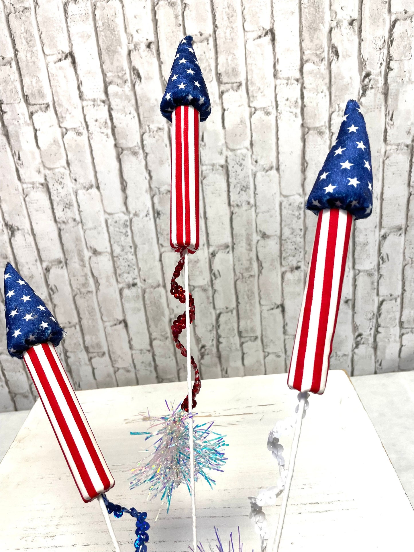 Patriotic rocket spray, 74222RWB, red white and blue rocket spray