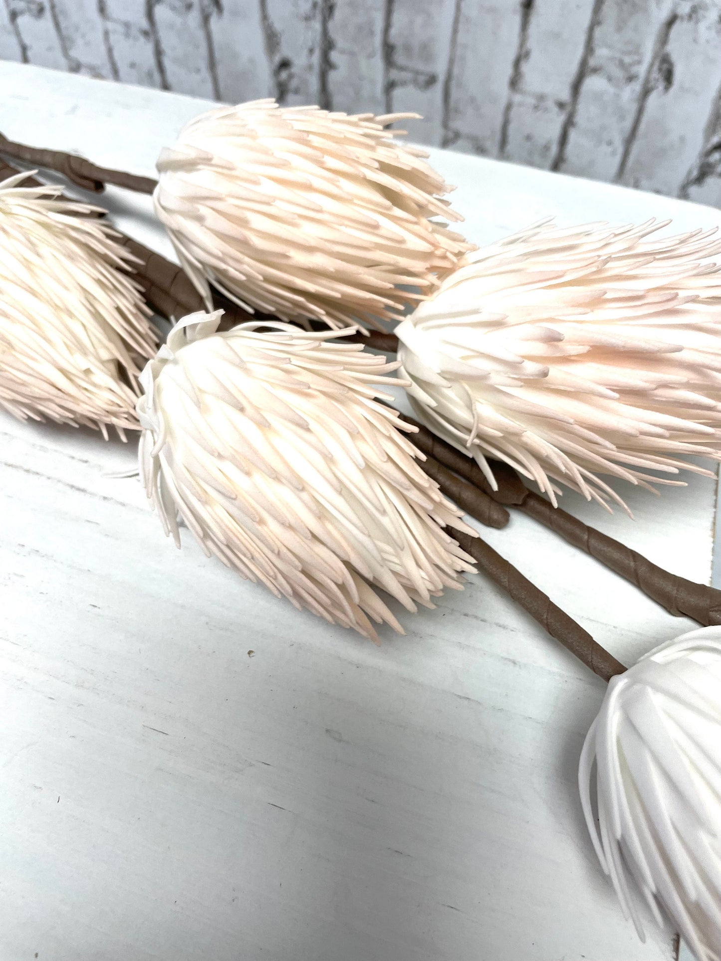 Cream thistle spray, MTF22576, medium thistle spray, cream flowers, Ivory flowers, everyday flower, spring flower, fall flower