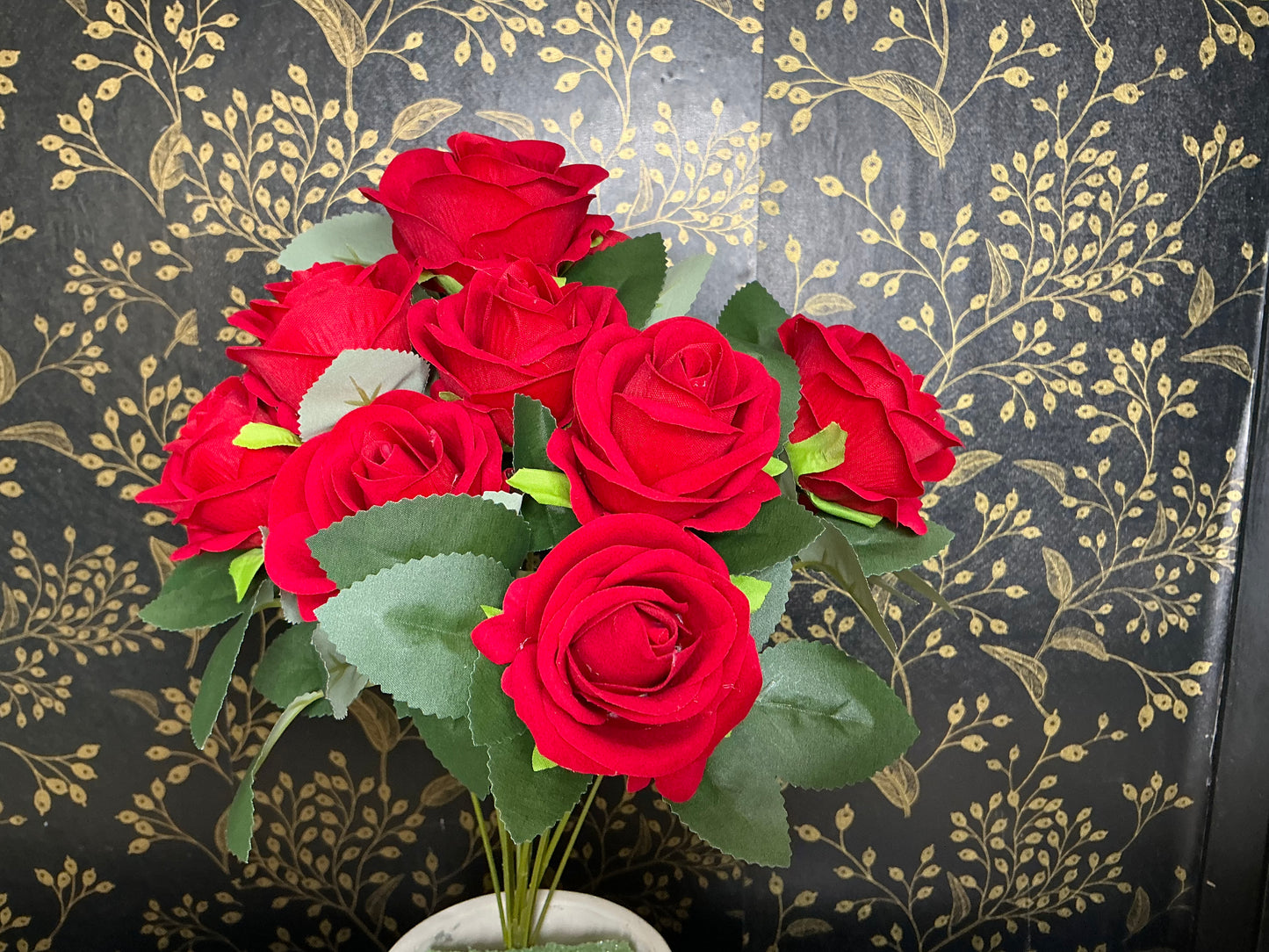 Red Rose Bush - 18” - 85699-RED
