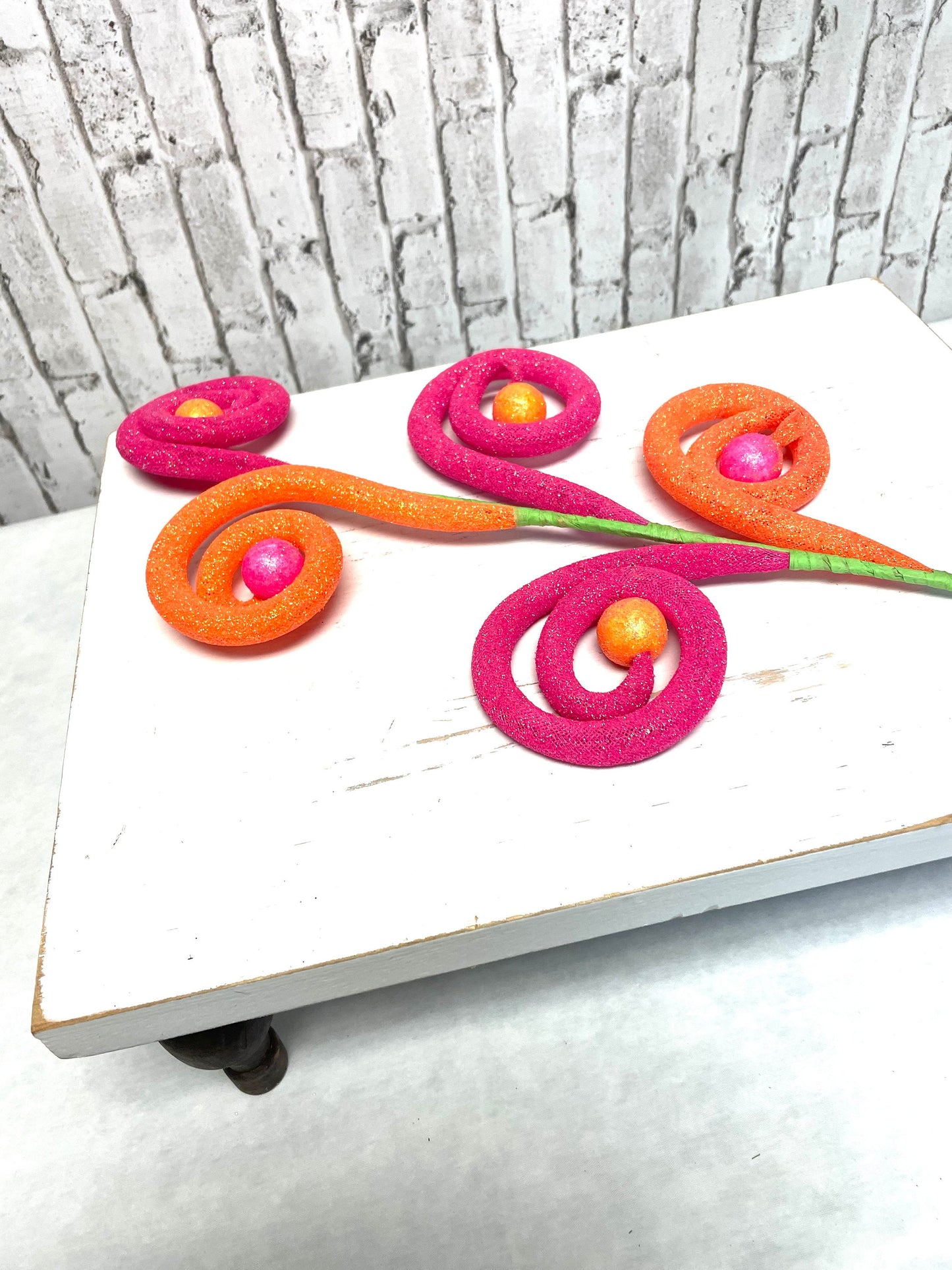 Hot pink and orange curly ball spray, 63440BTOR, spring curly ball spray, Easter curly ball spray, summer curly ball spray, Halloween spray