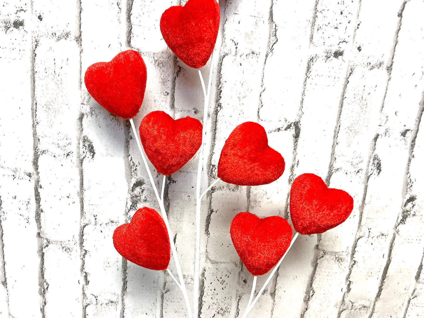 Heart Spray, 24” tall, HV136924, Valentine Hearts, velvet hearts