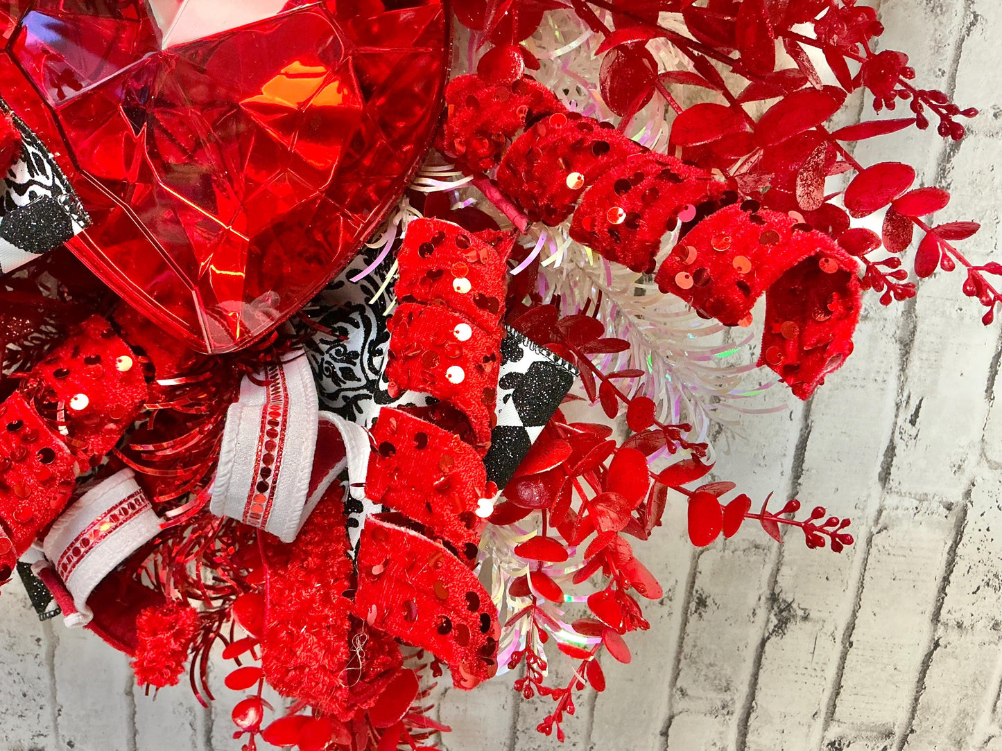 Red Sequin Curly Spray, 85998RD
