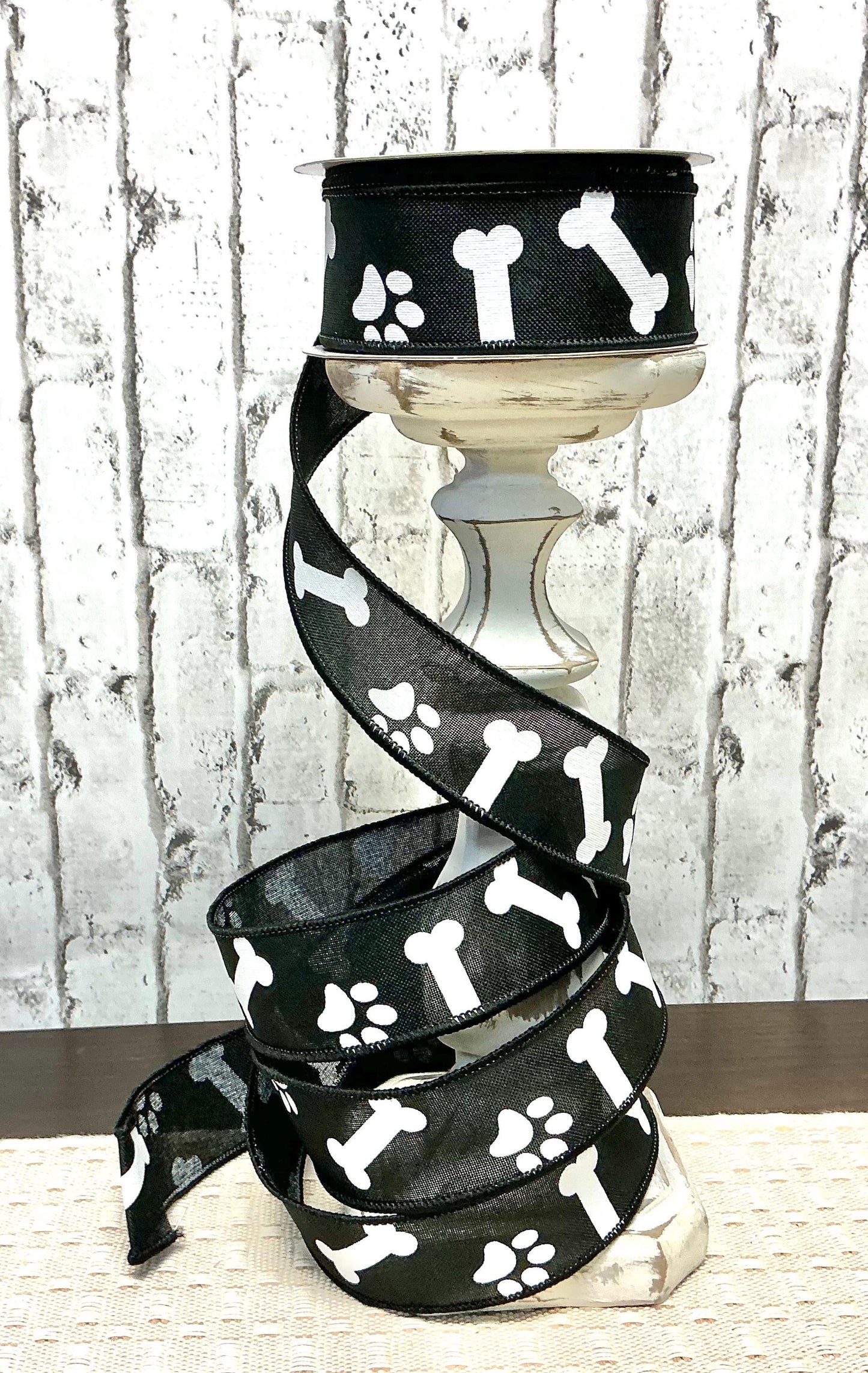 Paw Print and Bones Ribbon, Black and White, Wired, 1.5” x 10YD, RGA115002