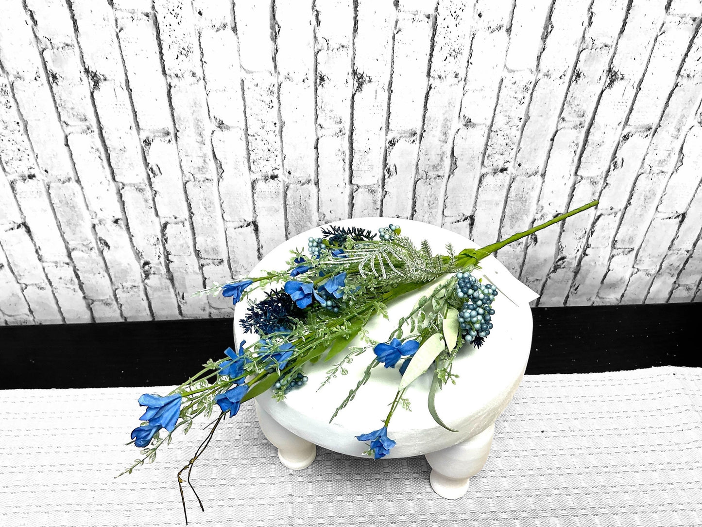 Blue flower and berry spray, FH807146