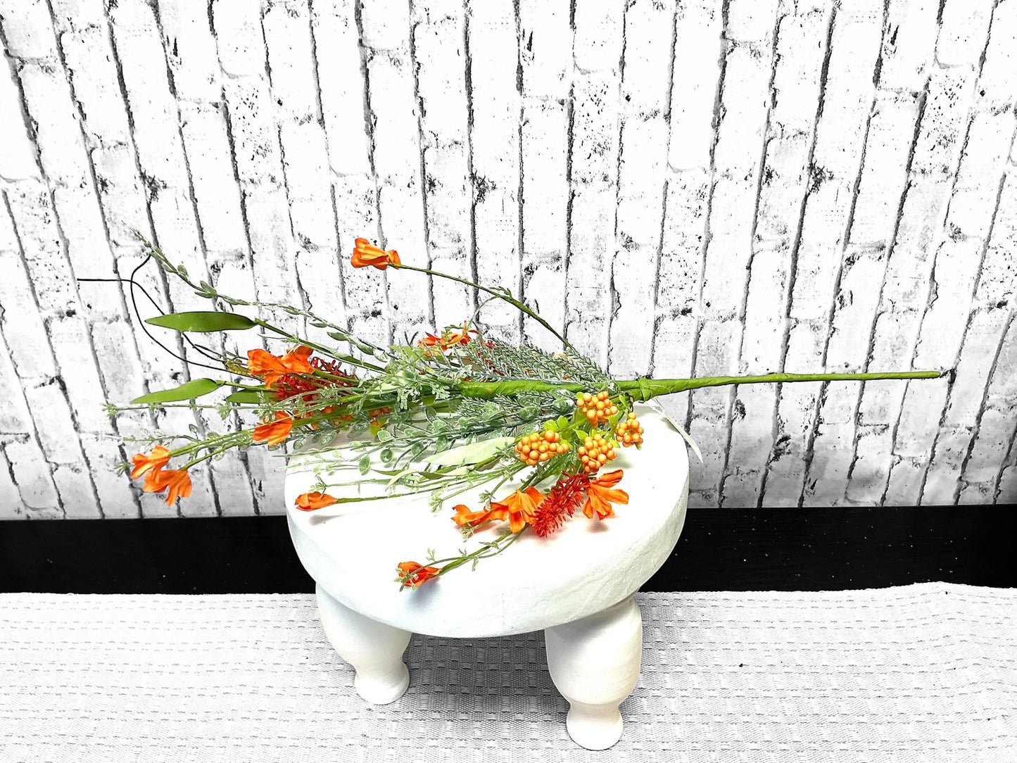 Orange filler flower and berry spray, FH807120