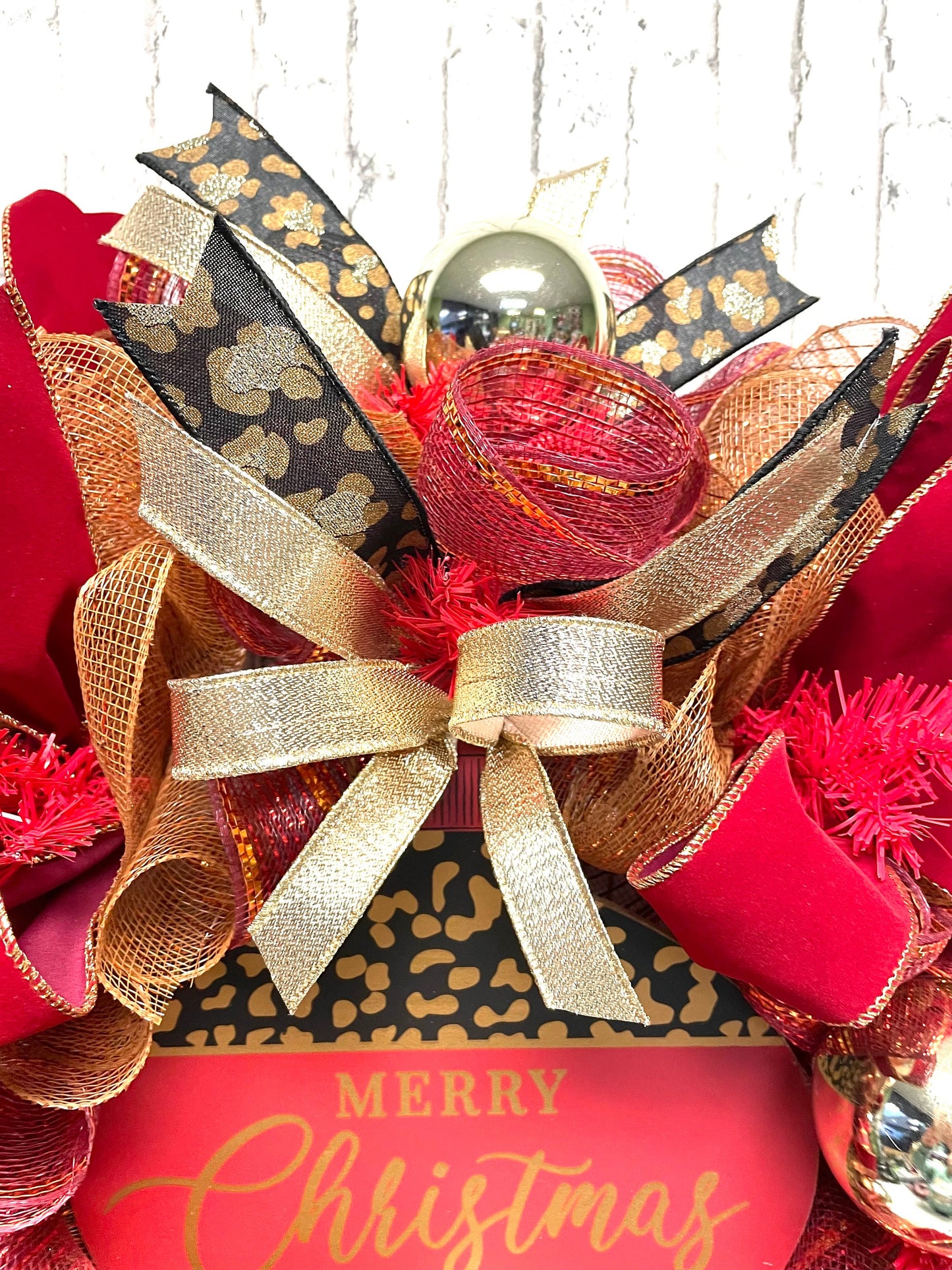 Christmas wreath, Christmas wreath with leopard, Christmas wreath with cheetah,  Christmas mesh wreath, free shipping