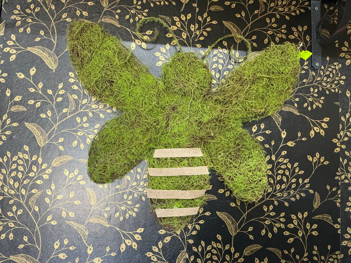 Moss Bee - Grapevine Shape