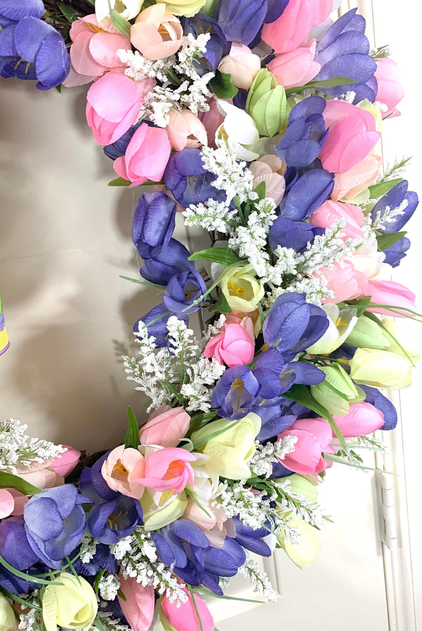 Tulip wreath, spring tulip wreath, summer tulip wreath, spring wreaths, summer wreaths, tulip door hanger, shippping included
