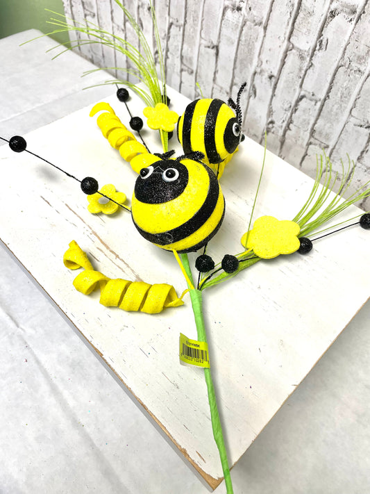 bee and flower spray, fat bumble bee spray