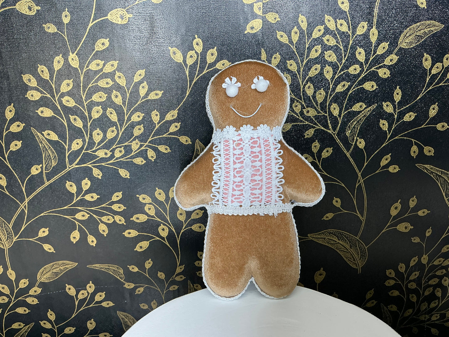 Gingerbread girl ornament, December diamonds, 08-00222