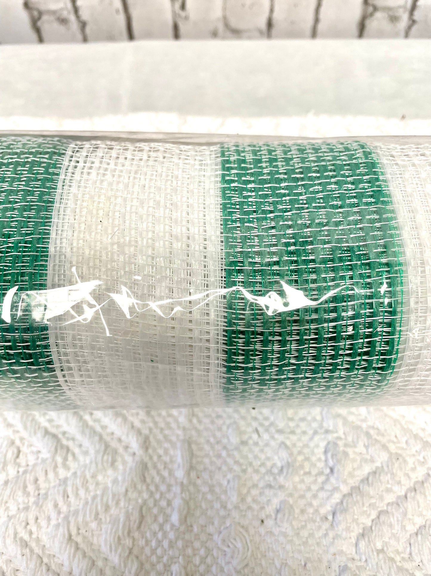 Emerald and white wide stripe mesh, RY8314M6, green and white stripe mesh, green mesh, white mesh, Christmas mesh,